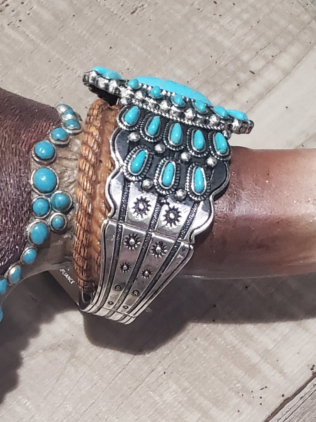 Oval Blossom Bracelete