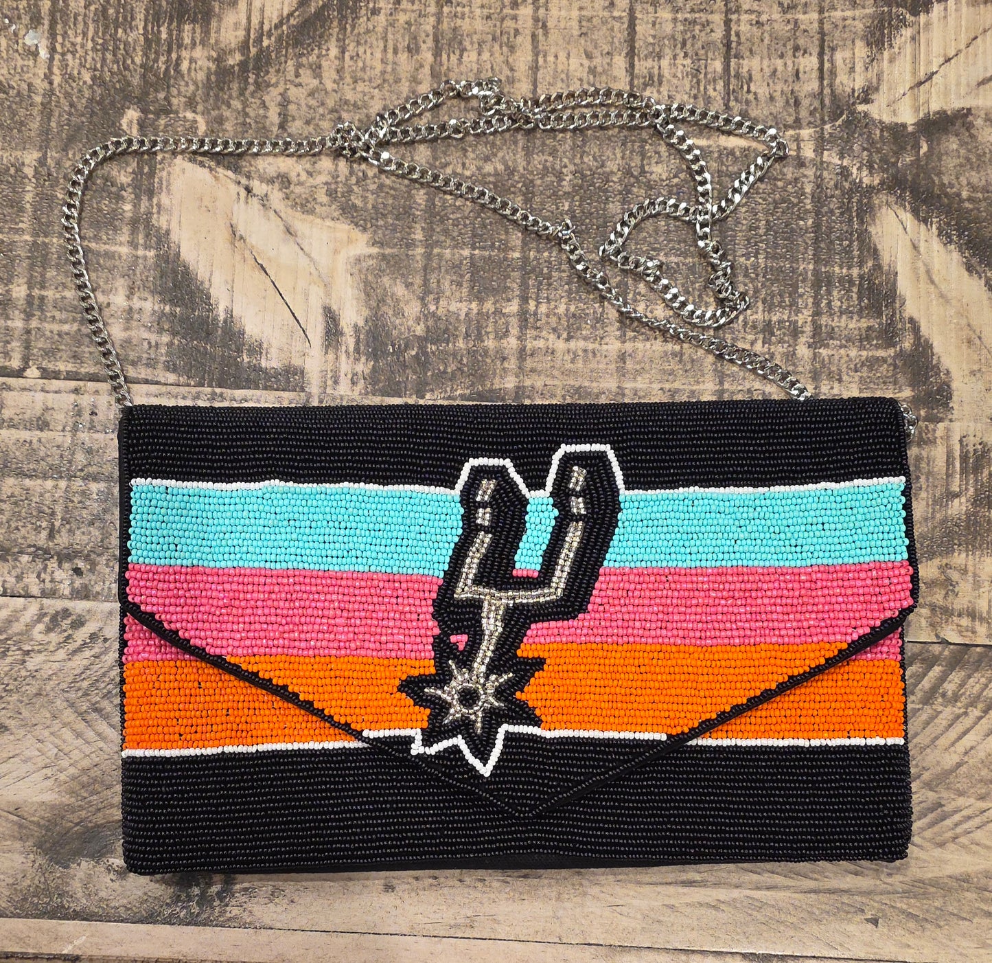 Beaded Spur Clutch