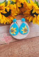 Load image into Gallery viewer, Sunflower Earrings
